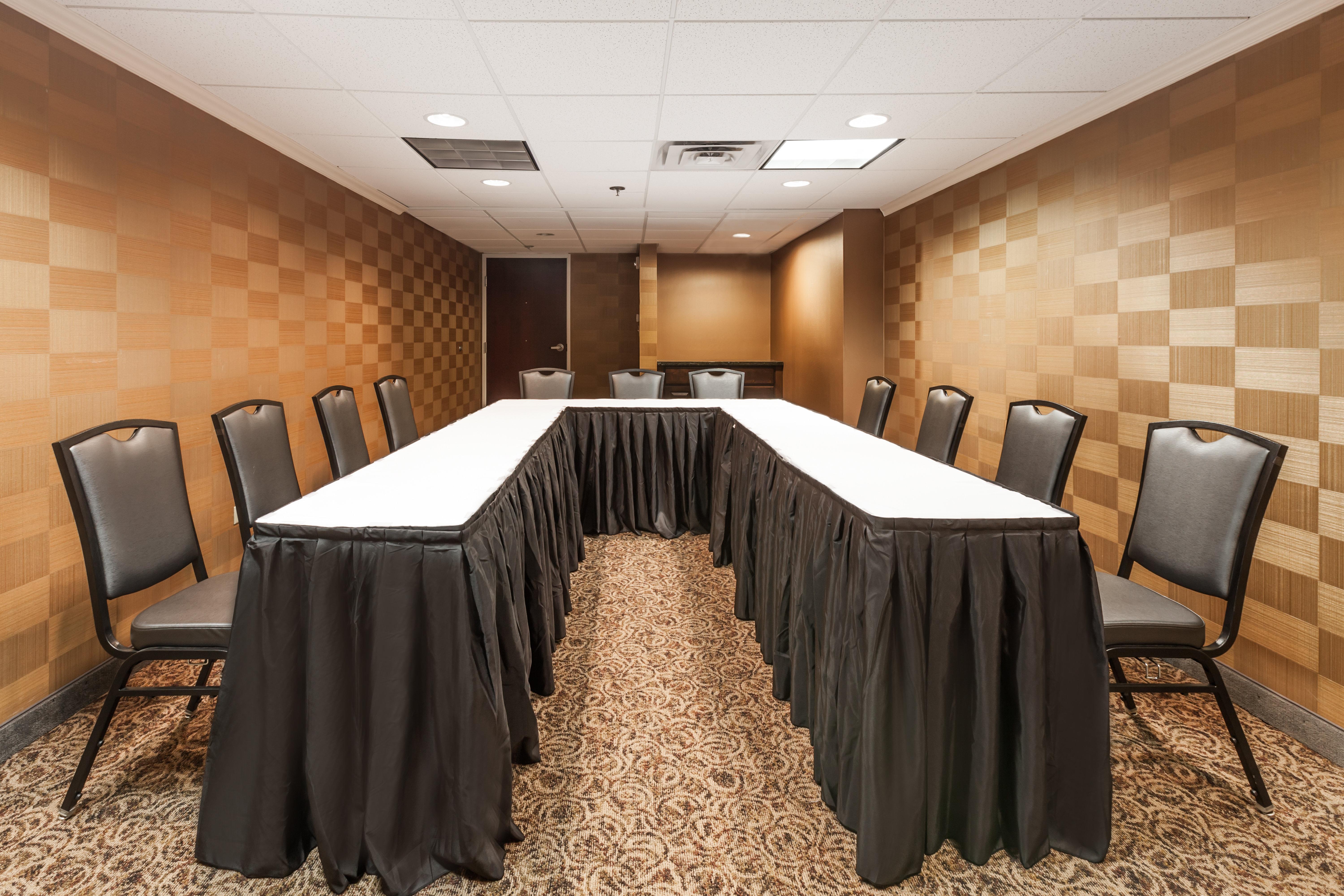 Holiday Inn Hotel & Suites Oklahoma City North By Ihg Buitenkant foto