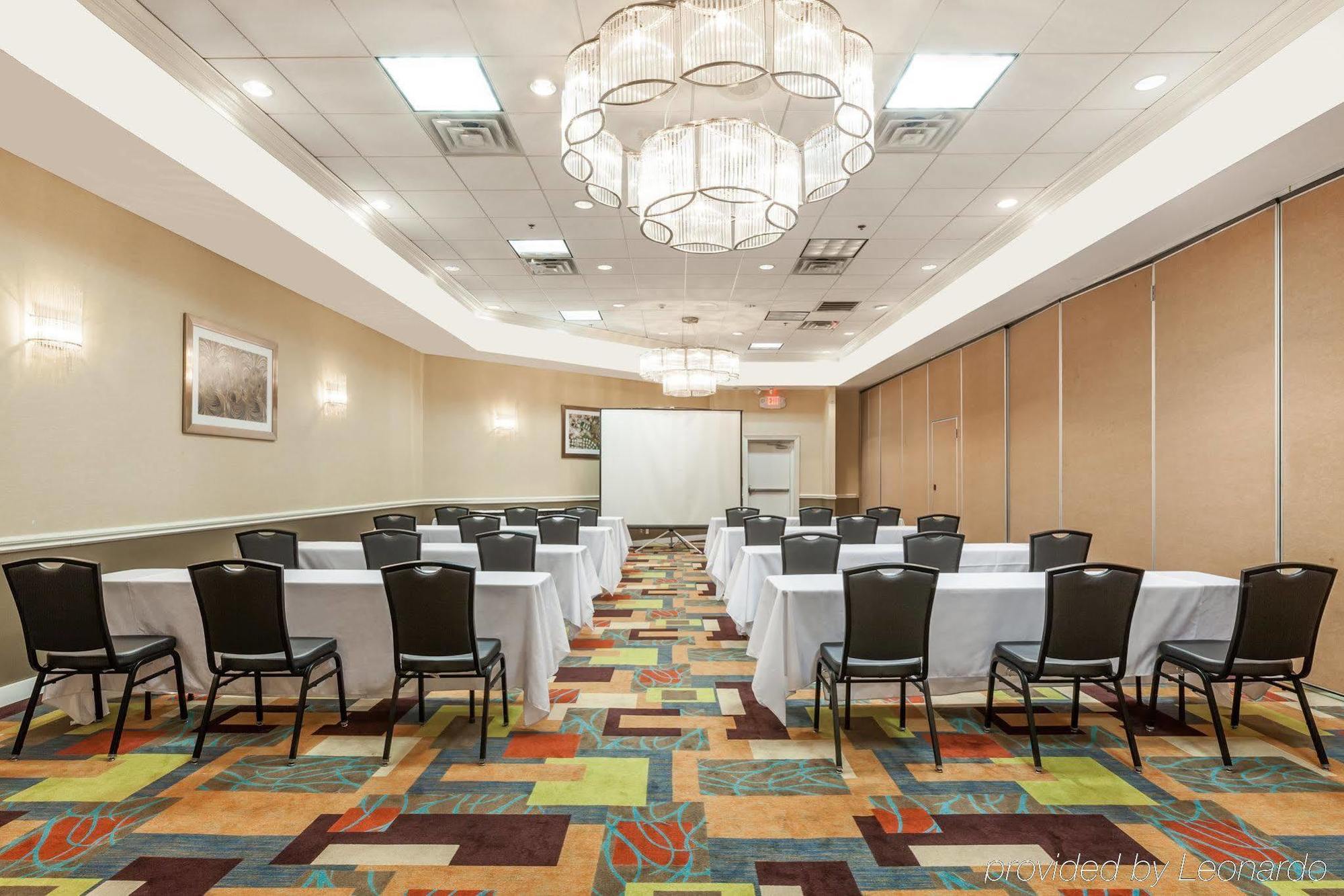 Holiday Inn Hotel & Suites Oklahoma City North By Ihg Buitenkant foto