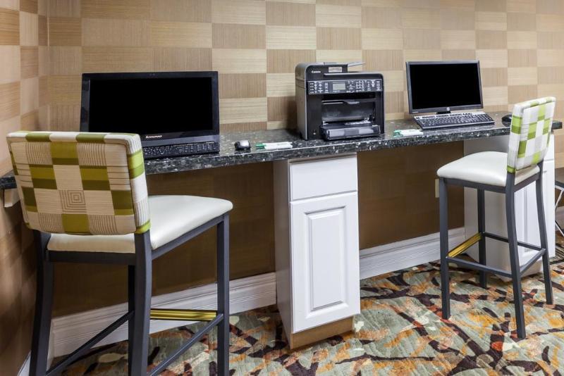 Holiday Inn Hotel & Suites Oklahoma City North By Ihg Buitenkant foto