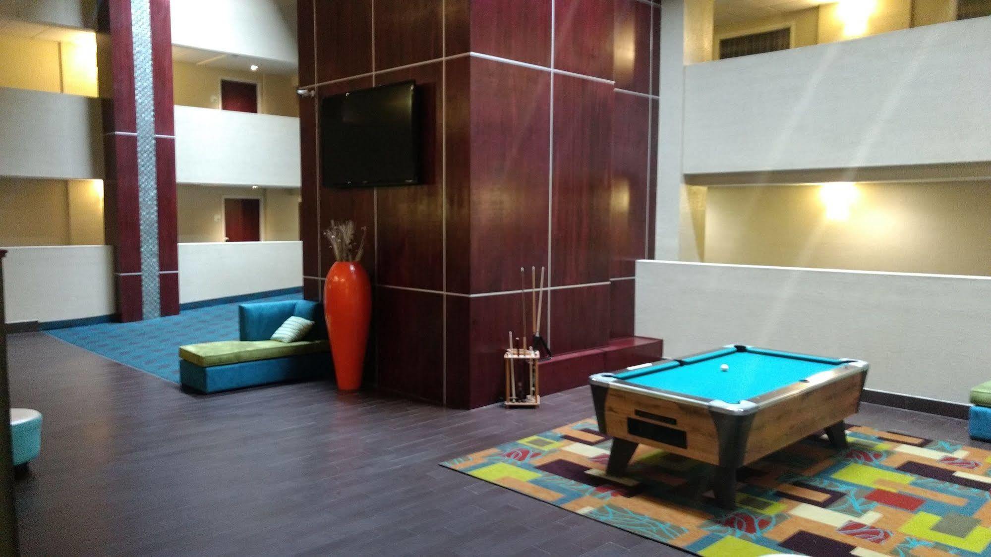 Holiday Inn Hotel & Suites Oklahoma City North By Ihg Buitenkant foto